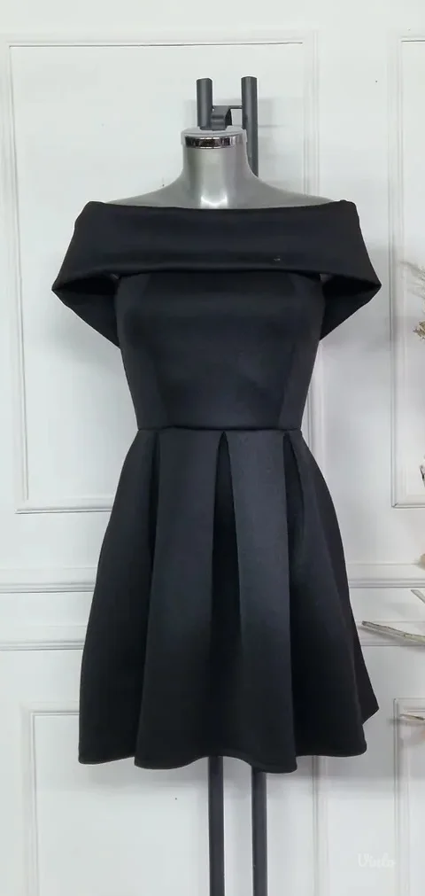 Crna haljina, butik by me