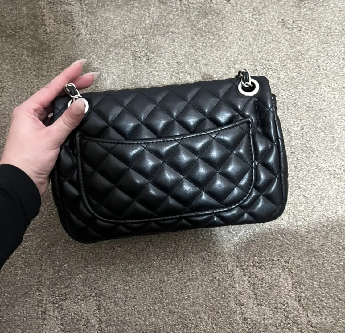 Crna torba od prave koze Chanel replika nova