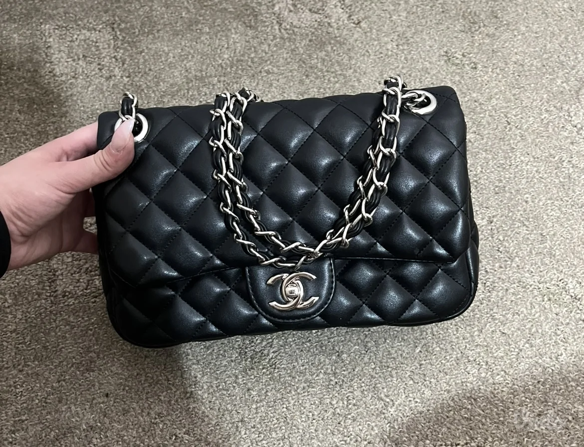 Crna torba od prave koze Chanel replika nova