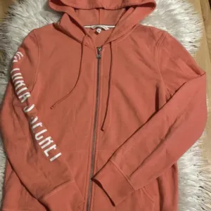 Original Victoria’s secret duks