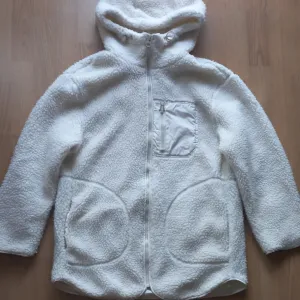 H&m ženska tedi jakna