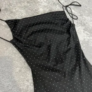 Haljina sa cirkonima