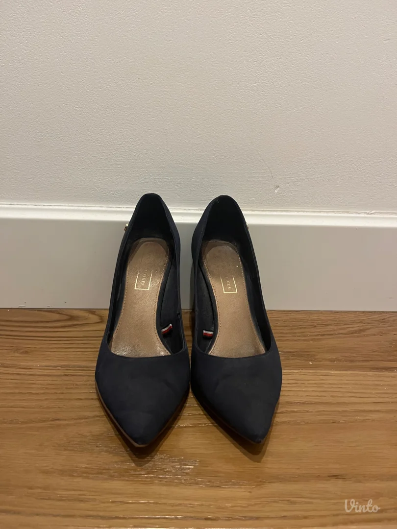 Salonke-Tommy hilfiger