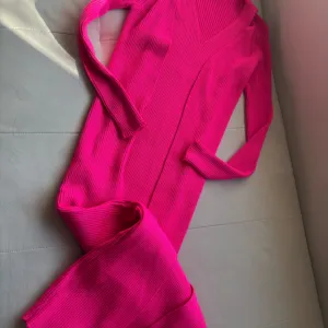 Haljina i kardigan novo