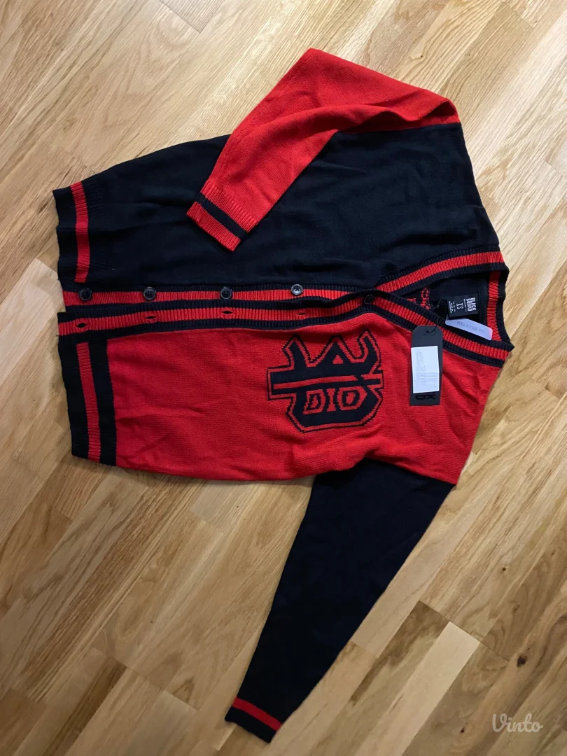 Džemper - poklon uz bilo koju kupovinu