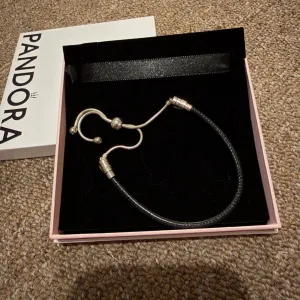 Pandora Moments Sliding Leather Bracelet