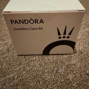 Pandora set za ciscenje nov