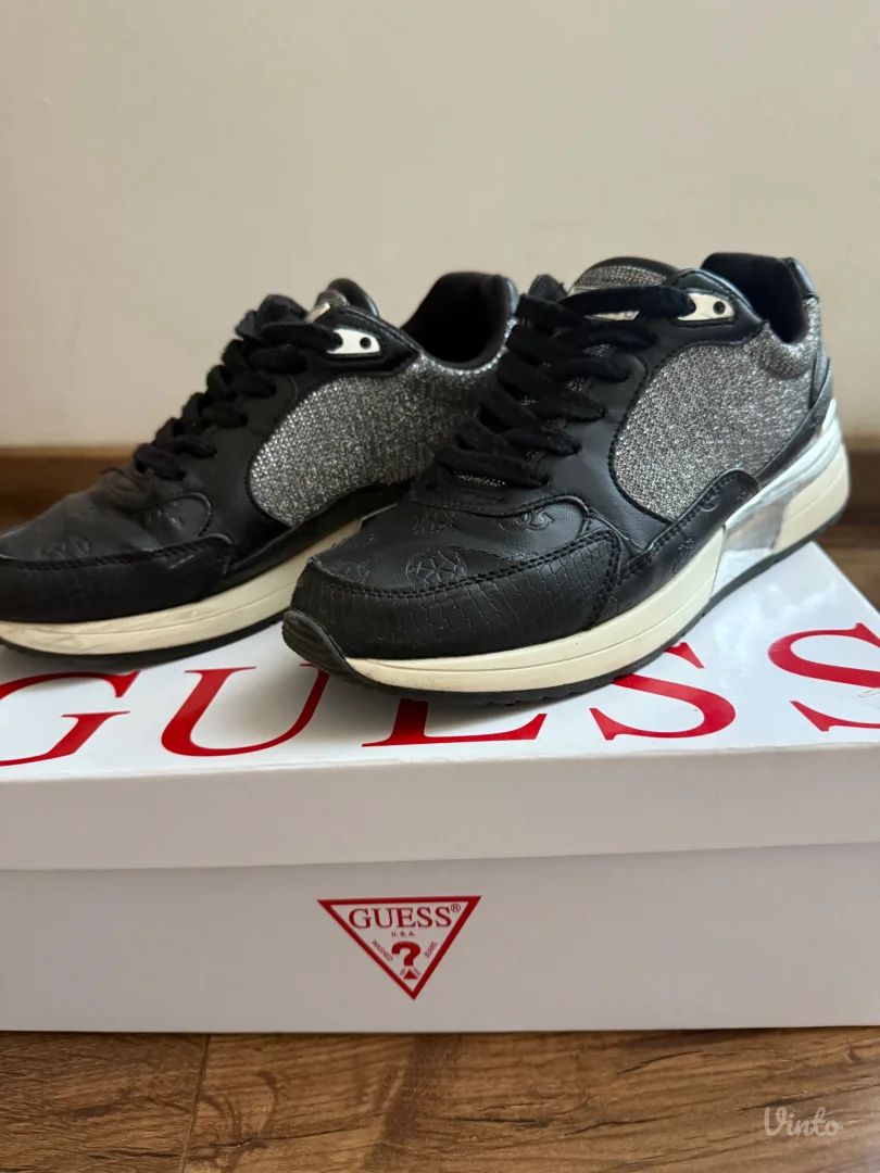 Crne ženske guess patike