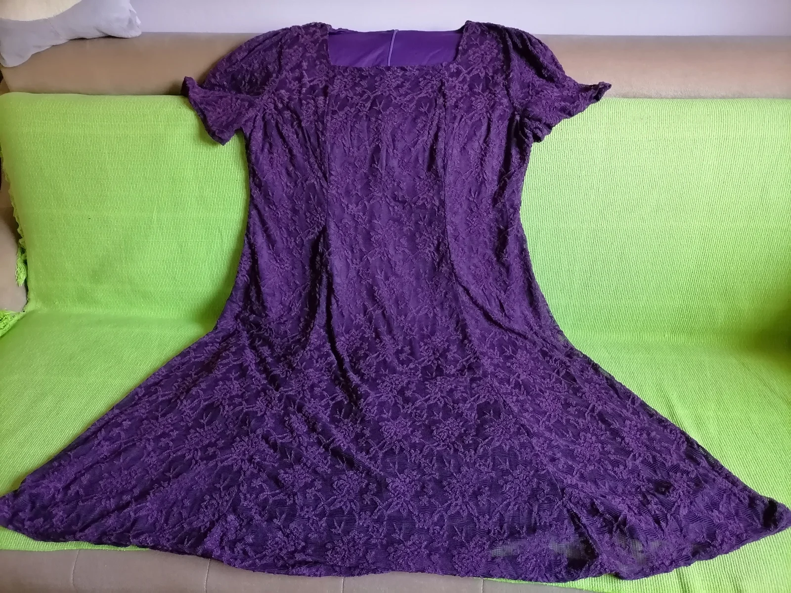 Nova čipkasta haljina 3XL