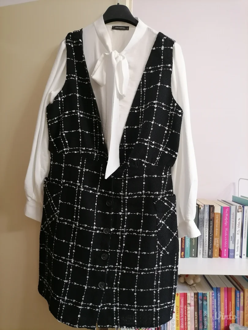 Haljina titolka TRENDYOL nova  40