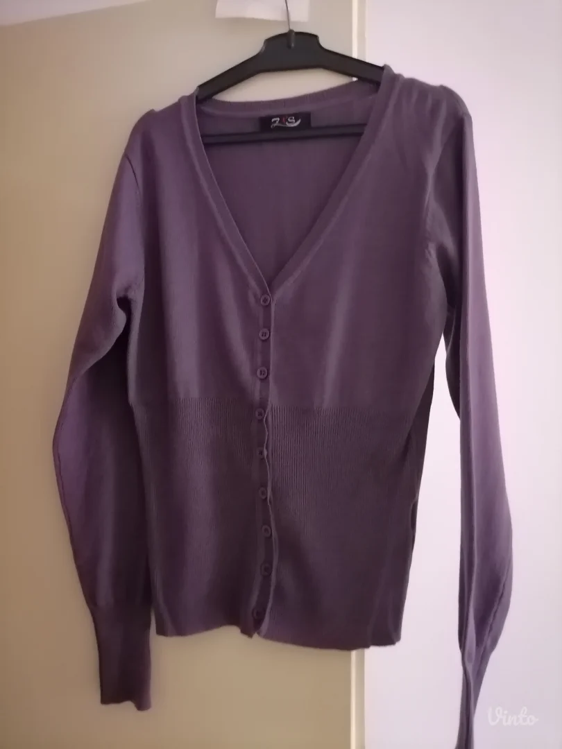 Nov lila džemperić