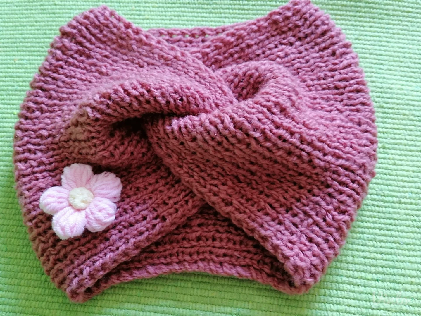 Nove ručno štrikane trake za kosu