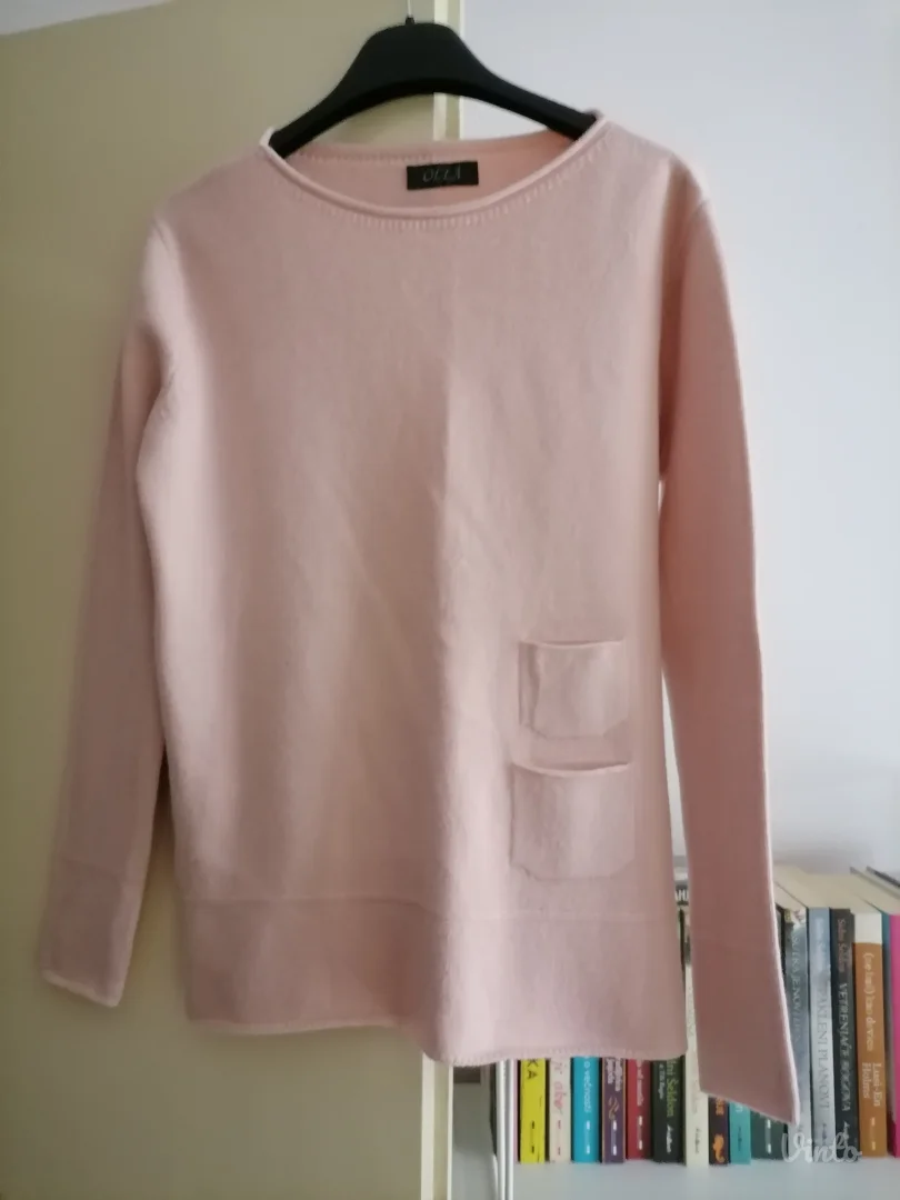 Nov roze džemperić