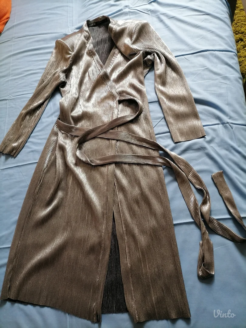 Nova srebrnasta haljina Zara  M