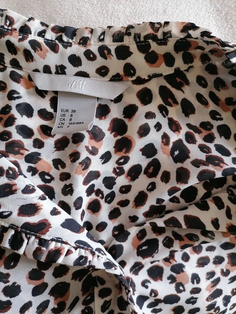 Tigrasta bluza-košulja H&M  38
