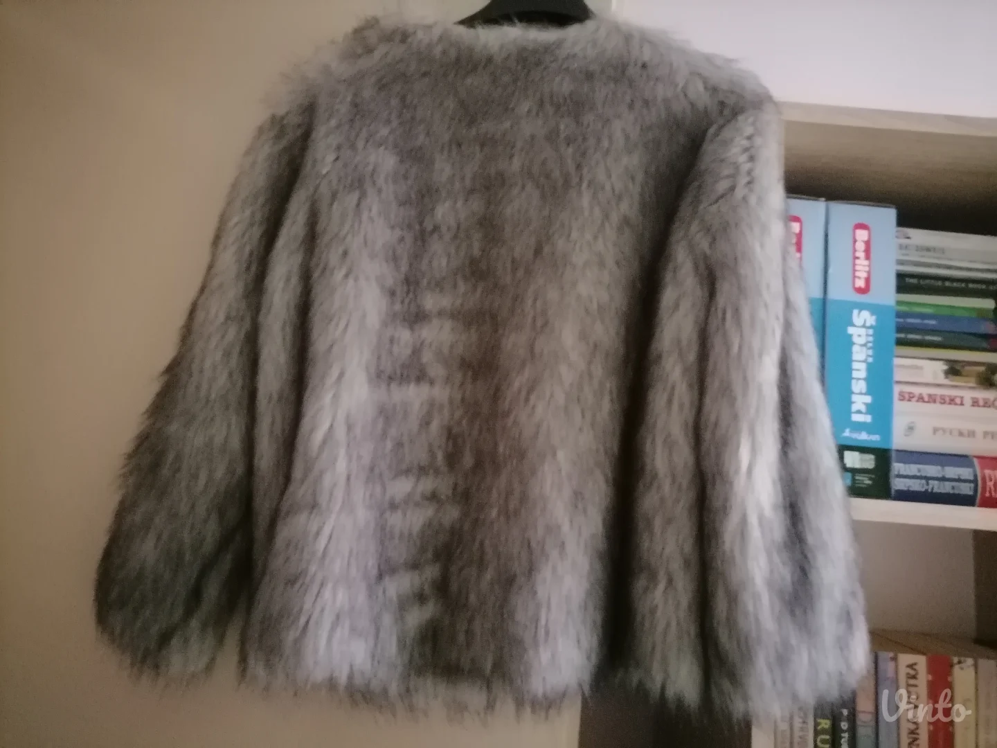 Bundica od veštačkog krzna Stradivarius  L