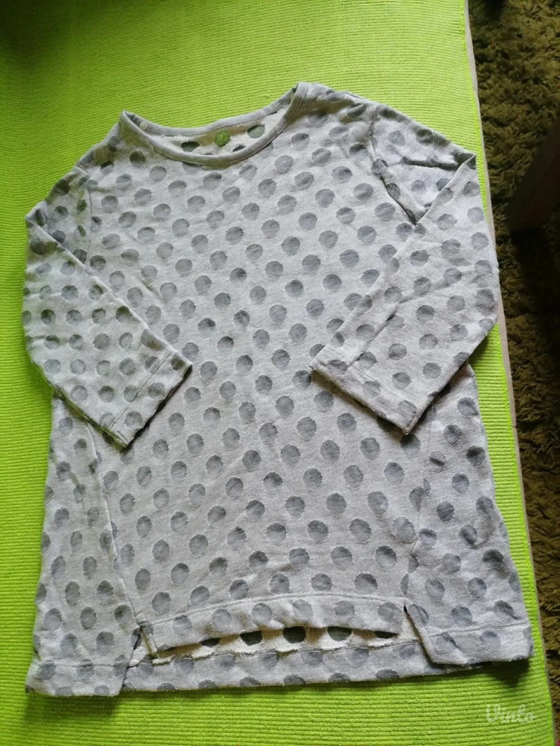 Tanji tufnasti bluzon Stradivarius M