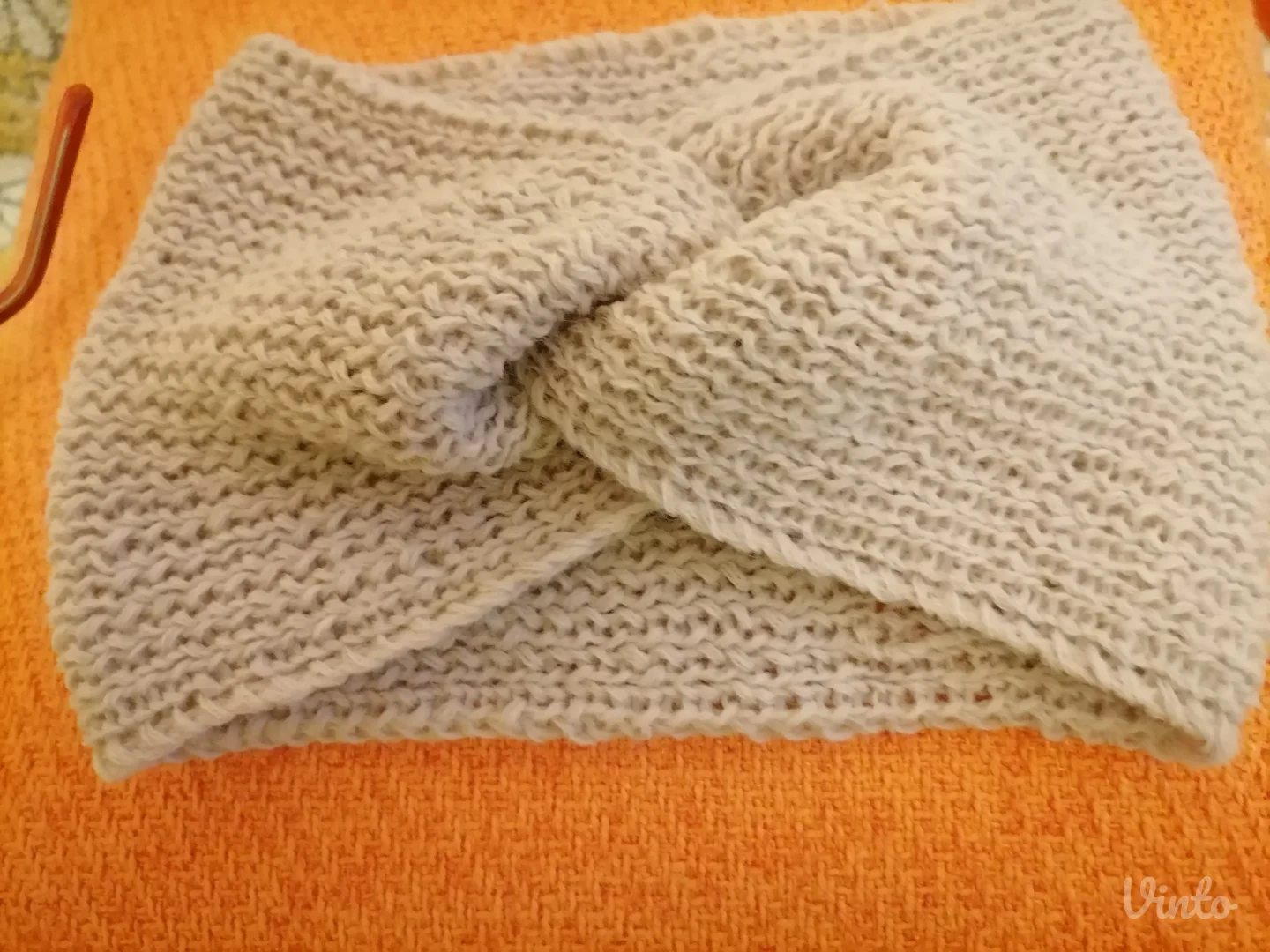 Nove ručno štrikane trake za kosu