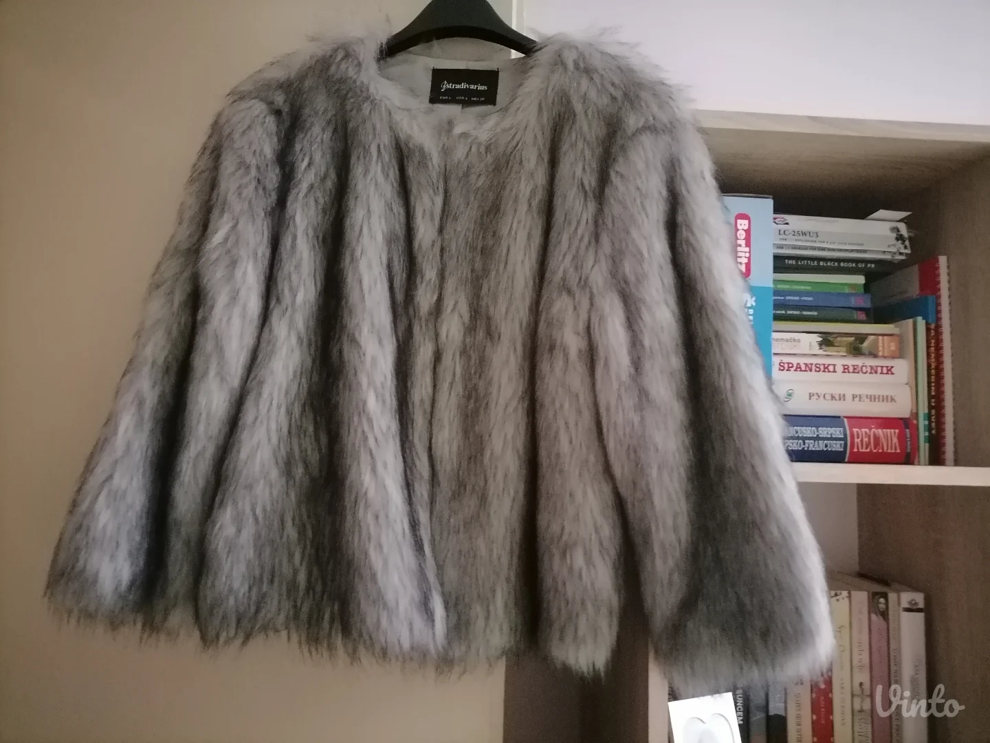 Bundica od veštačkog krzna Stradivarius  L