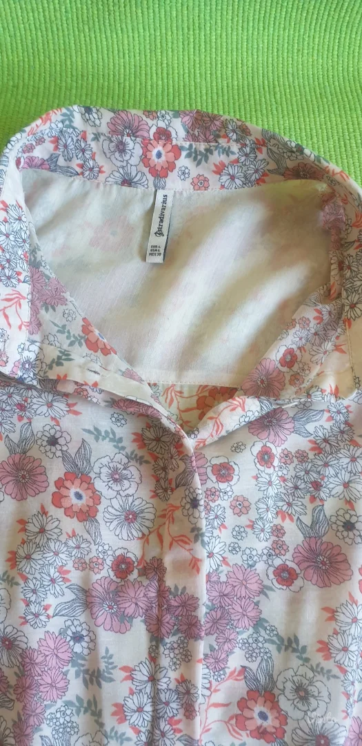 Tanja cvetna Stradivarius košuljica L