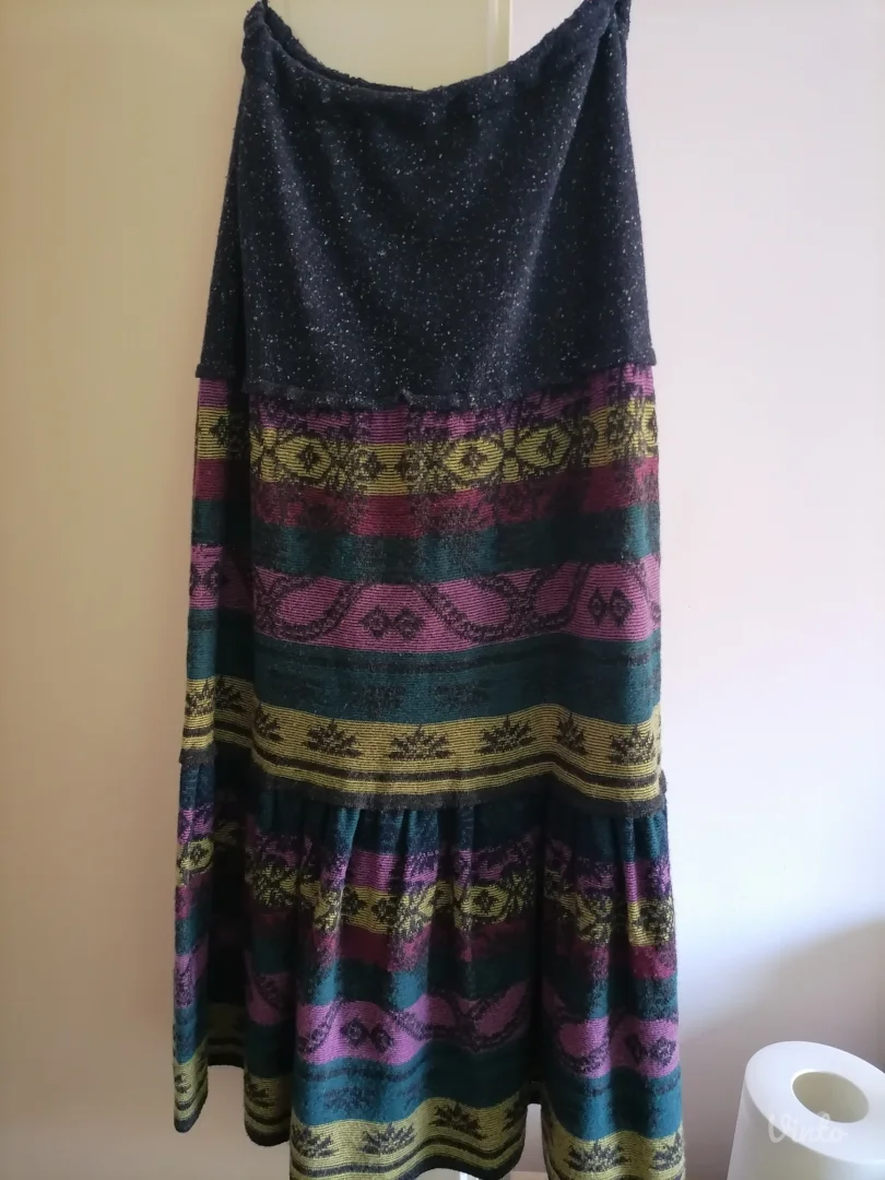 Šarena vunena suknja