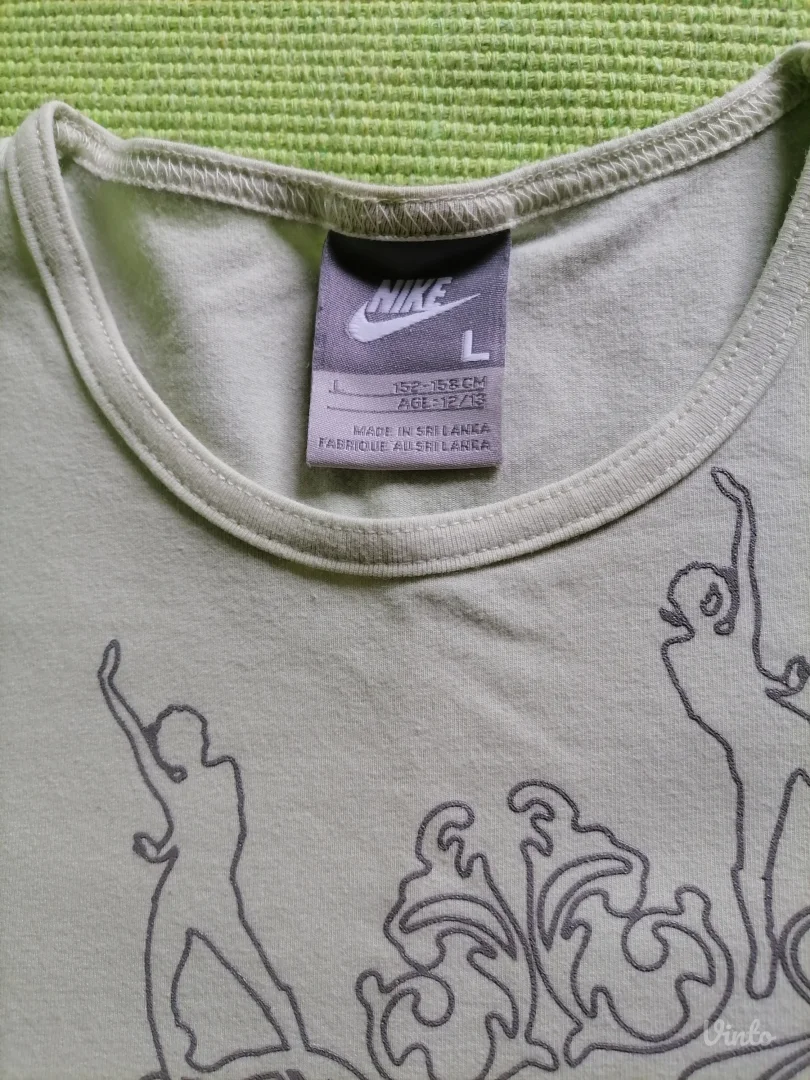 Original svetlo zelena majica Nike L