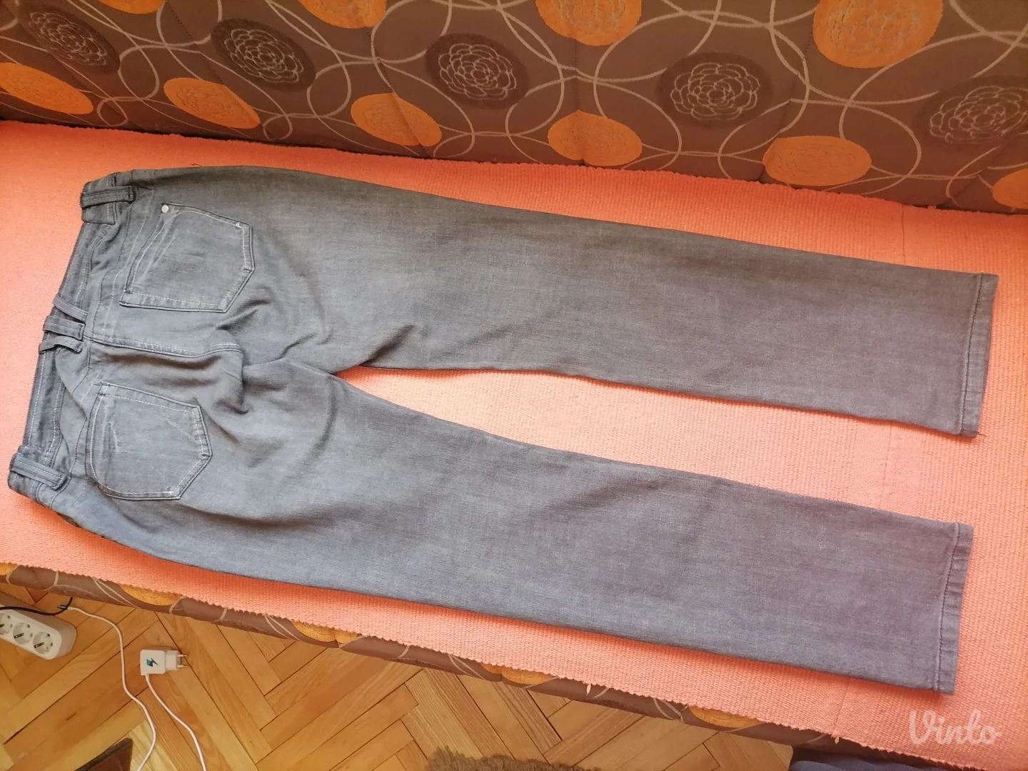 Crne farmerice Orsay 42