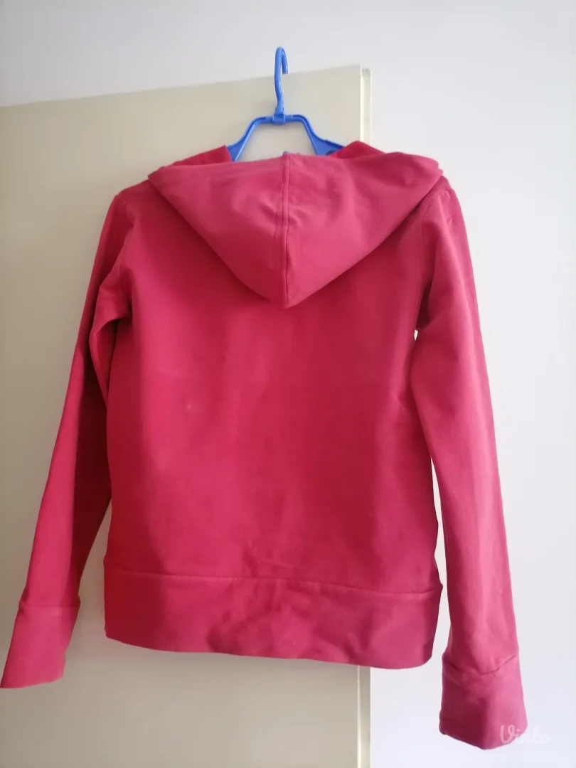 Crveni duks sa kapuljačom Elpida