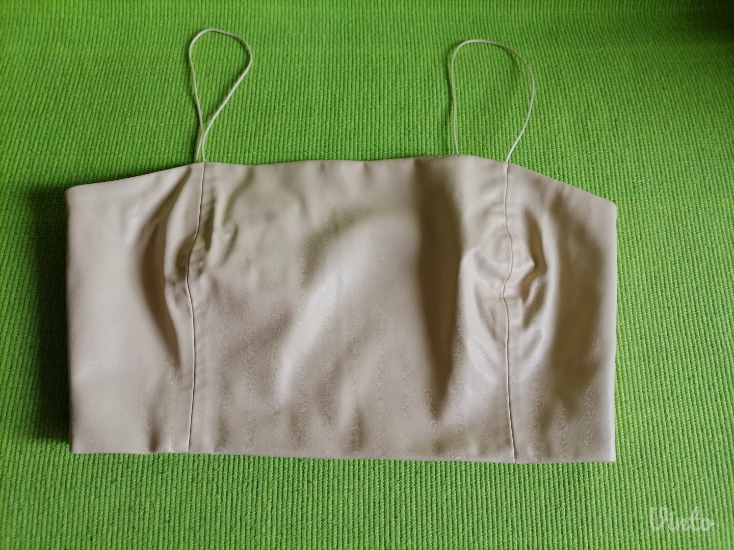 Nov kožni crop top Zara L