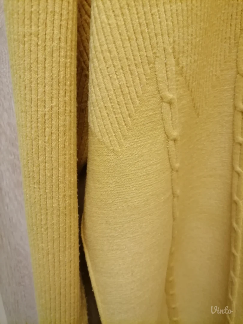 Duži žuti džemper 40