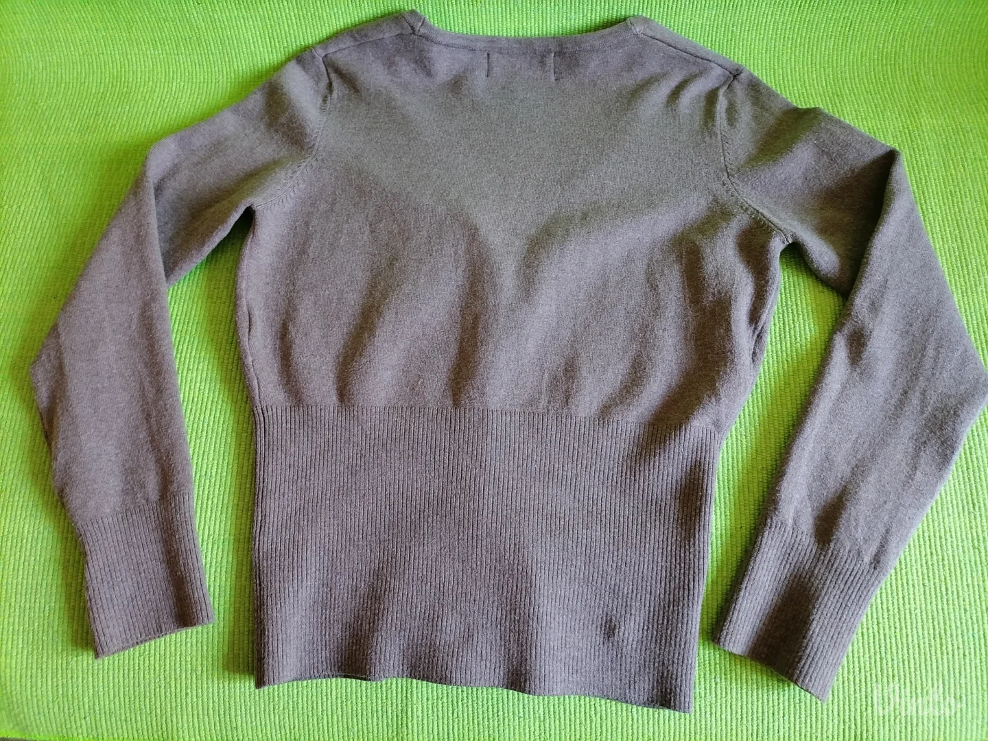 Tanji svetlo braon džermperić