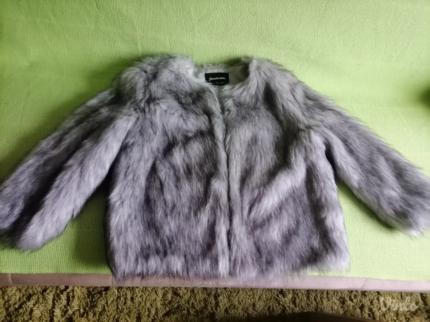 Bundica od veštačkog krzna Stradivarius  L