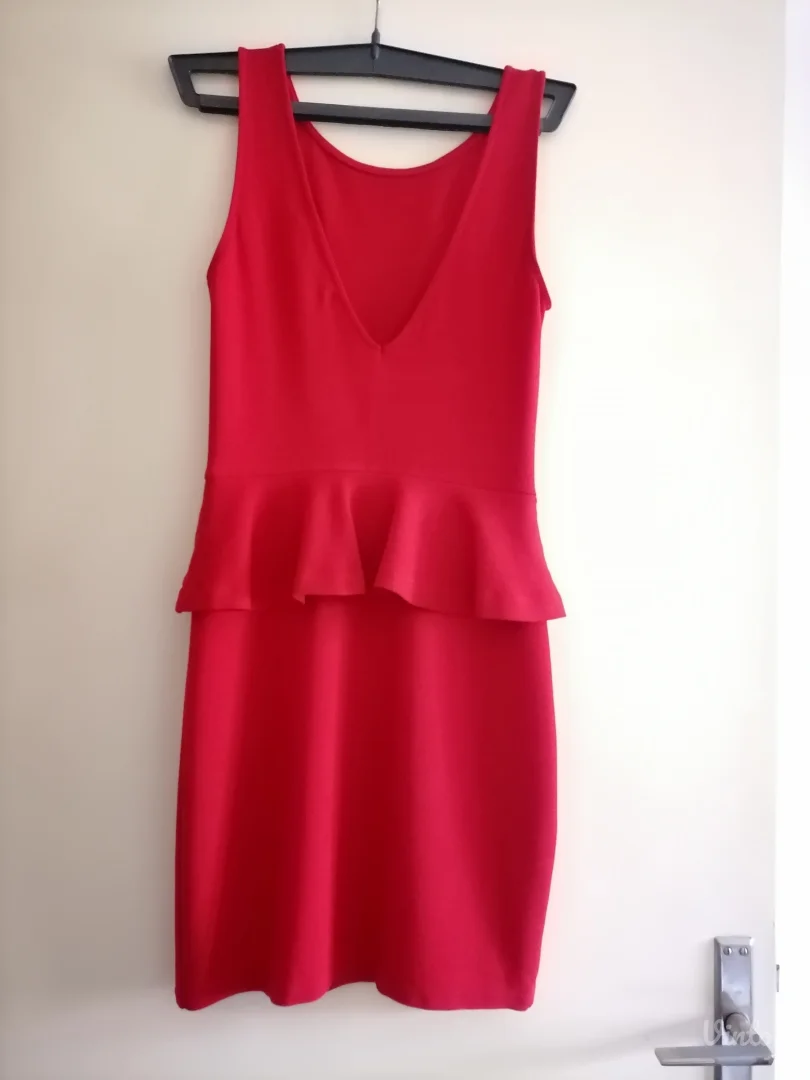 Uska crvena haljina Zara L