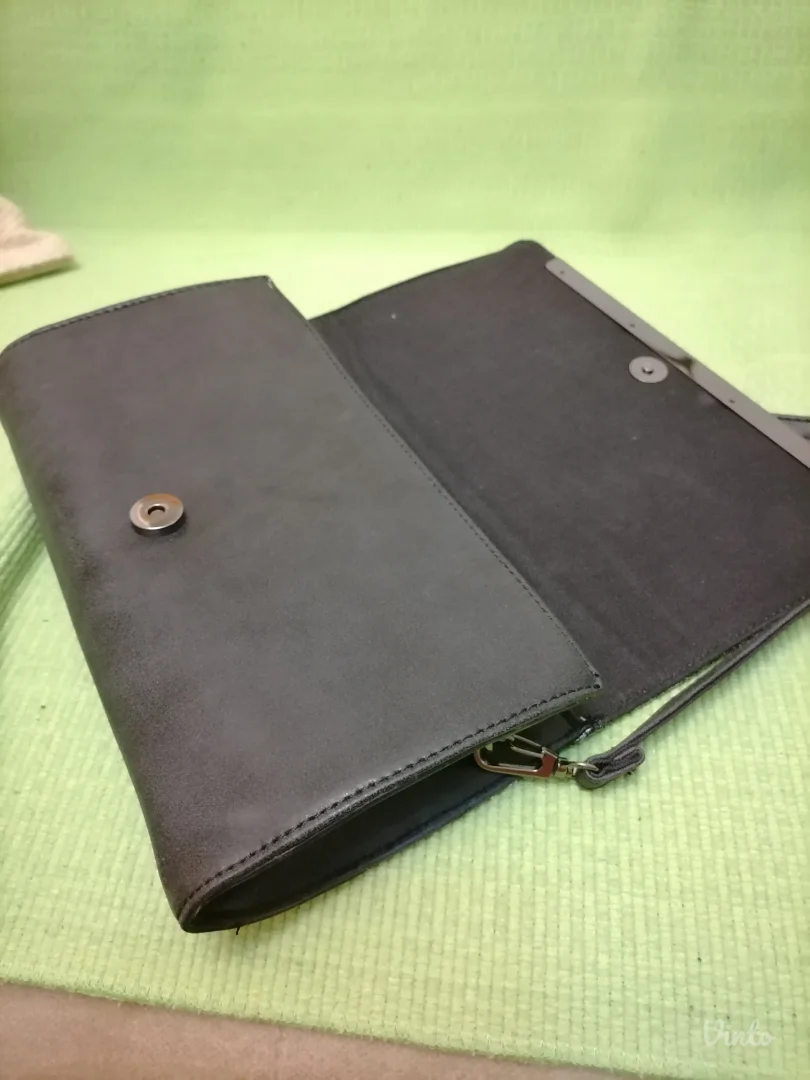 Nova tašnica DAVID JONES