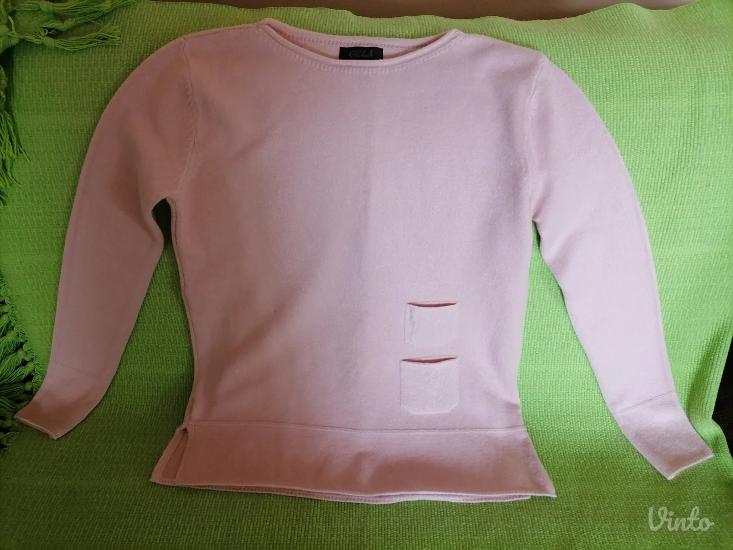 Nov roze džemperić