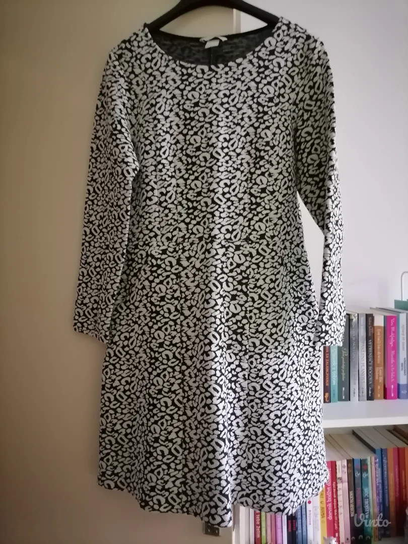 Crno bela haljina H&M M