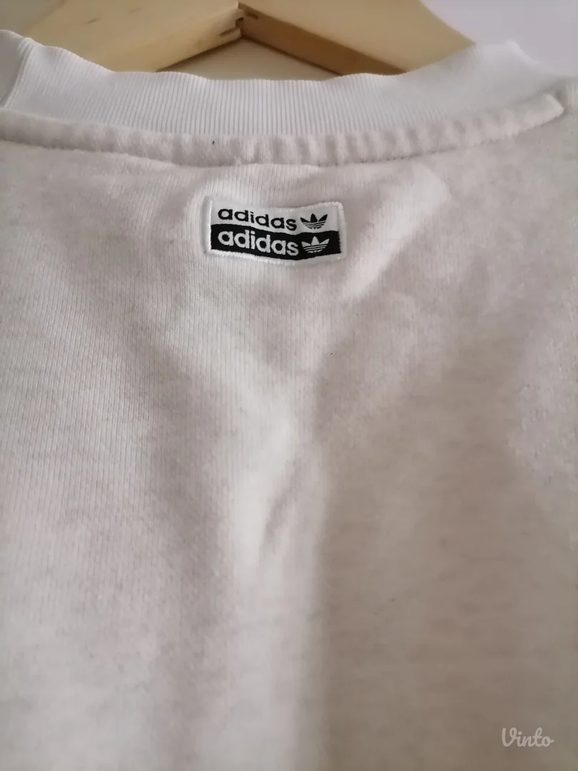 Nov crop top pamučni Adidas  38