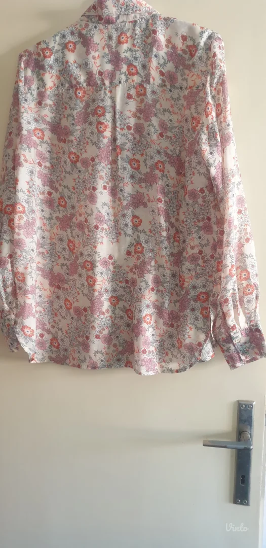 Tanja cvetna Stradivarius košuljica L