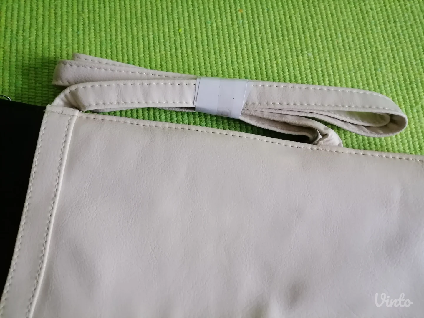 Nova crno-bela tašnica