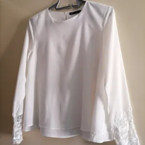 Bela bluza Zara M