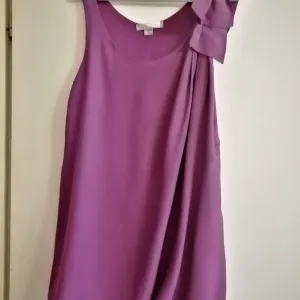 Haljina sa mašnom na ramenu Love 21