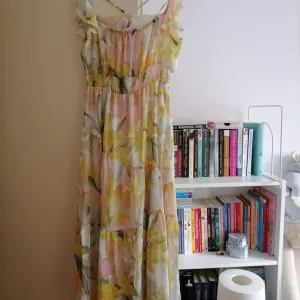 Cvetna haljina Zara m