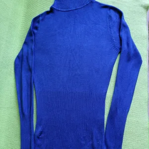 Mornarsko plava rolka