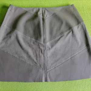 Siva suknjica od eko kože Zara  L