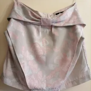 Kao nova suknjica sa mašnom H&M 40