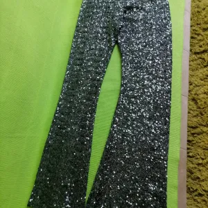 Nove Zara zvoncare  M