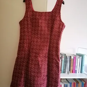 Nova bordo haljina tirolka