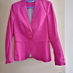 Ciklama blejzer Stradivarius   M