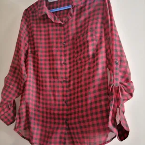 Tanja crveno-crna košuljica Stradivarius M