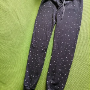 Sive helanke sa belim zvezdicama XXL